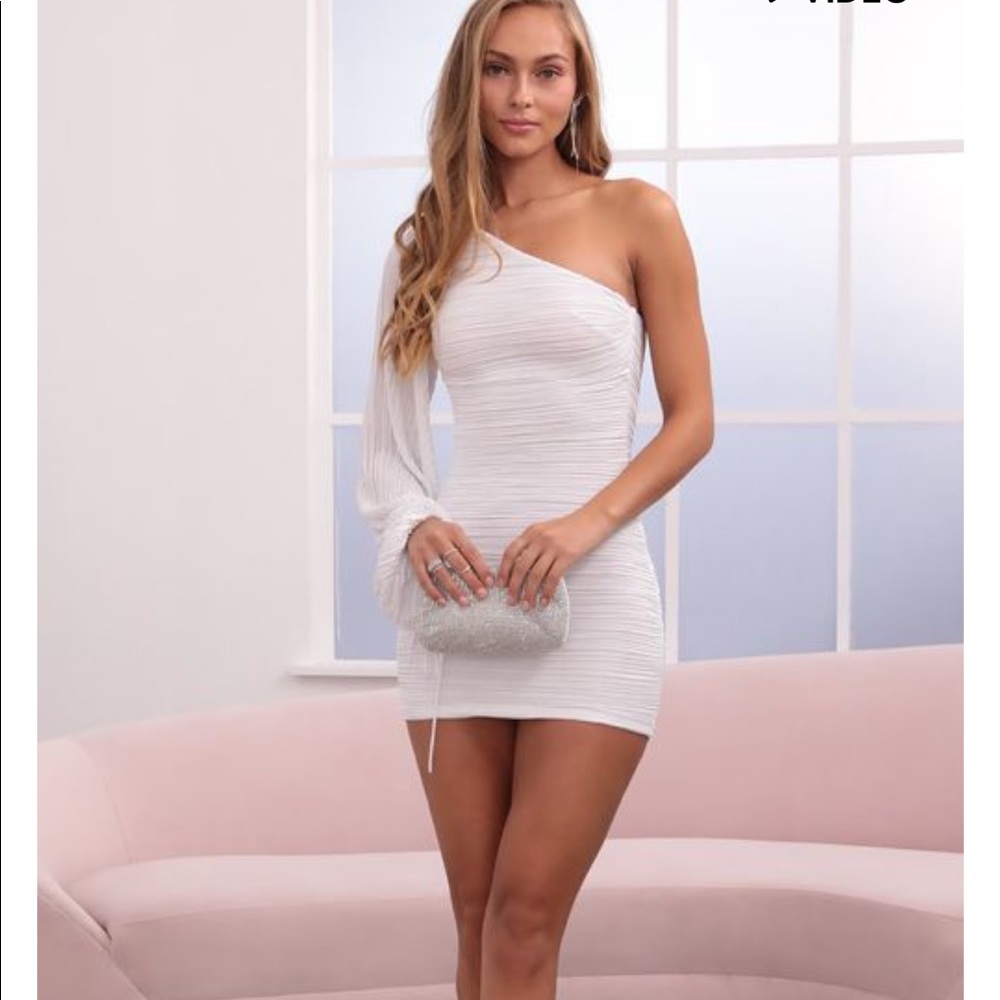 White one shoulder mini dress